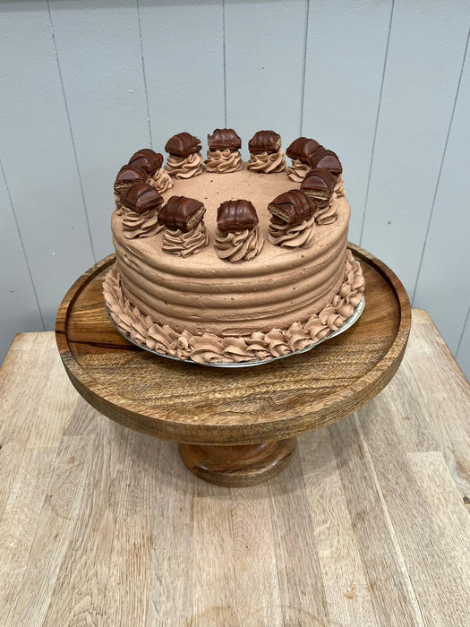 Kinder Bueno Chocolate Cake