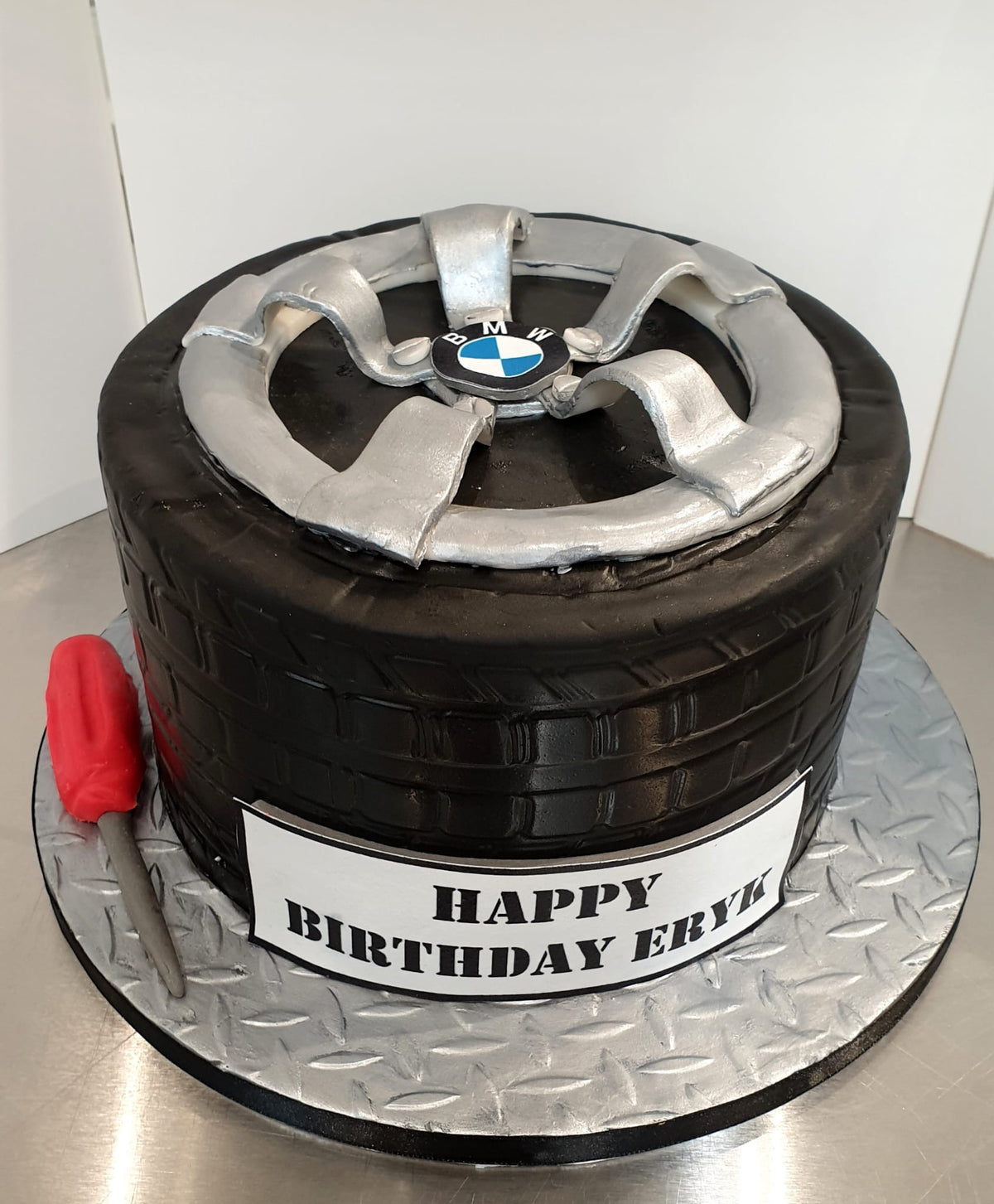 BMW X3 Car Cake for Farah! | Happy Cake Studio